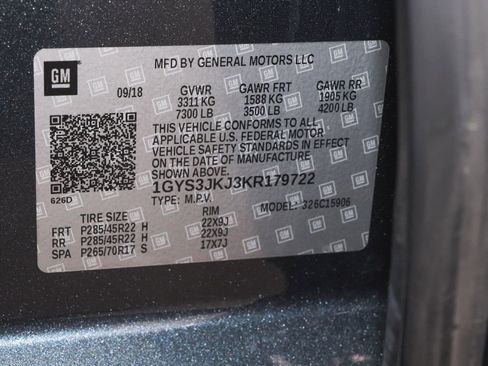 Used 2019 Cadillac Escalade ESV Premium Luxury image 7