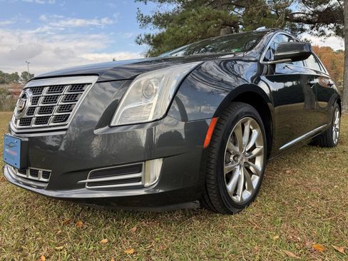 Used 2014 Cadillac XTS Luxury AWD/4WD image 5