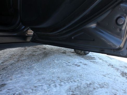 Used 2019 Jeep Cherokee Limited AWD/4WD image 42