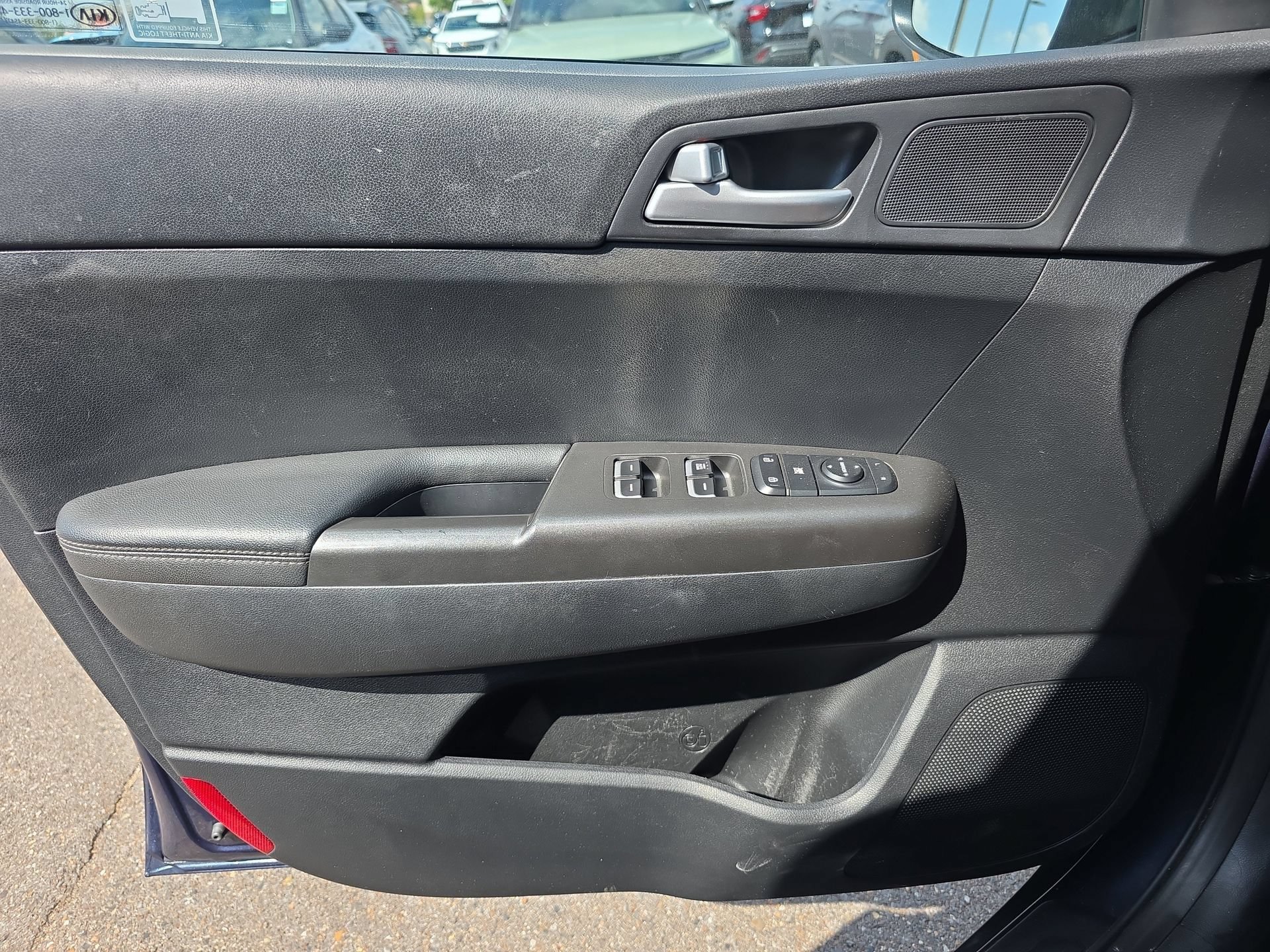 Used 2022 Kia Sportage LX FWD image 17