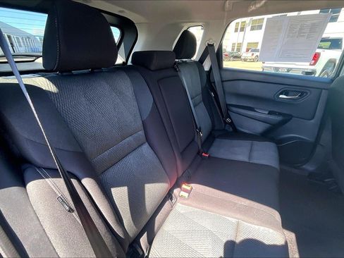 Used 2025 Nissan Rogue SV AWD/4WD image 24