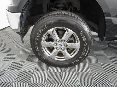 Used 2018 Ford F150 XLT w/ Equipment Group 301A Mid image 17