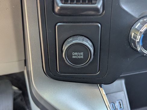 Used 2022 Ford F150 XLT w/ Equipment Group 302A High RWD image 27