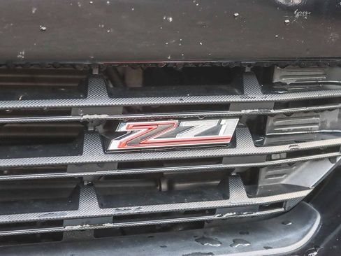 Used 2020 Chevrolet Silverado 1500 LT Trail Boss w/ Midnight Edition image 16