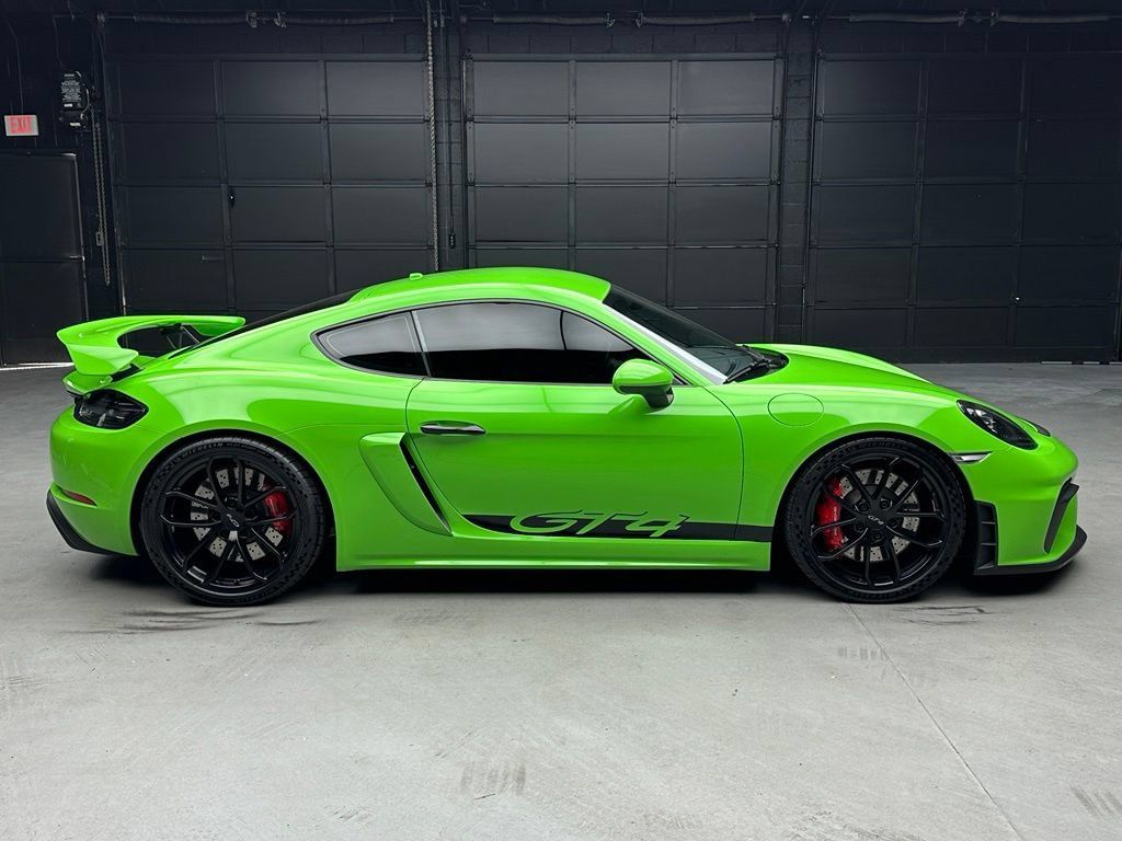 Used 2023 Porsche 718 Cayman GT4 RWD image 8
