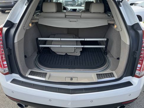 Used 2014 Cadillac SRX Luxury w/ Driver Awareness Package FWD image 20
