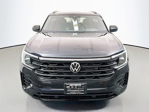 New 2026 Volkswagen Atlas Cross Sport SEL R-Line AWD/4WD image 2