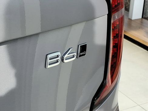New 2026 Volvo XC90 B6 Plus w/ Protection Package Premier AWD/4WD image 8