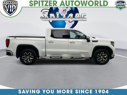Used 2023 GMC Sierra 1500 SLT w/ SLT Premium Package image 11