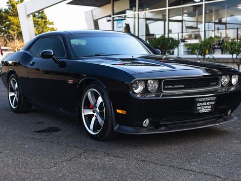 Used 2012 Dodge Challenger SRT8 image 7