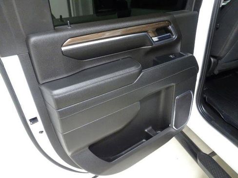 Used 2024 Chevrolet Silverado 2500 LT w/ Convenience Package image 42