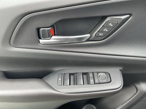 New 2026 Toyota Prius Plug-In Hybrid FWD image 12