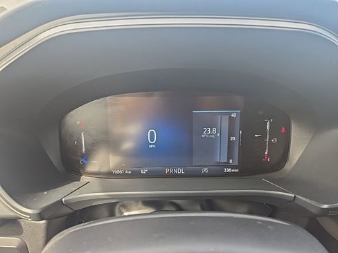 Used 2025 Ford Escape Active AWD/4WD image 16