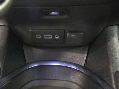 Used 2023 Chevrolet Malibu LT FWD image 21