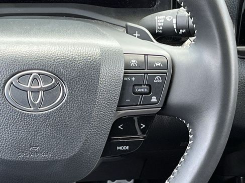 Used 2026 Toyota Camry SE FWD image 14