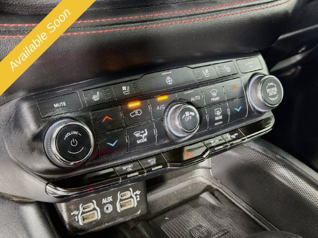 Used 2024 Dodge Durango R/T w/ Blacktop Package AWD/4WD image 15