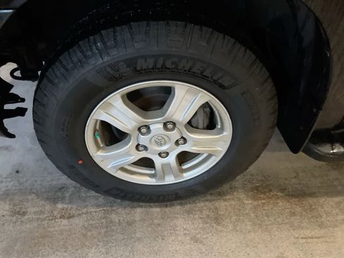 Used 2016 Toyota Sequoia SR5 AWD/4WD image 10