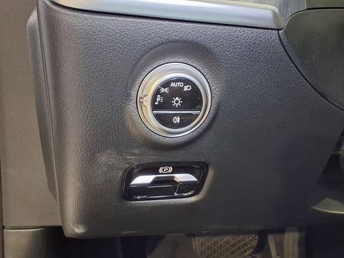 Used 2025 Mercedes-Benz C 300 C 300 image 14