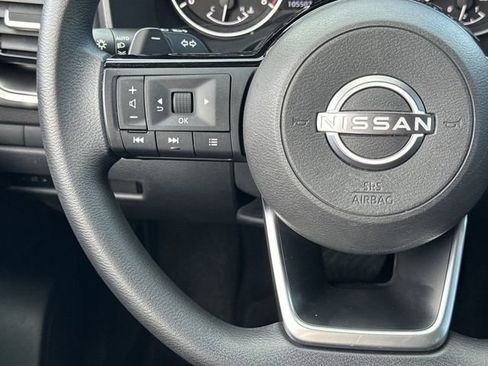 Used 2023 Nissan Rogue SV AWD/4WD image 15