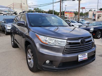 Used 2015 Toyota Highlander LE