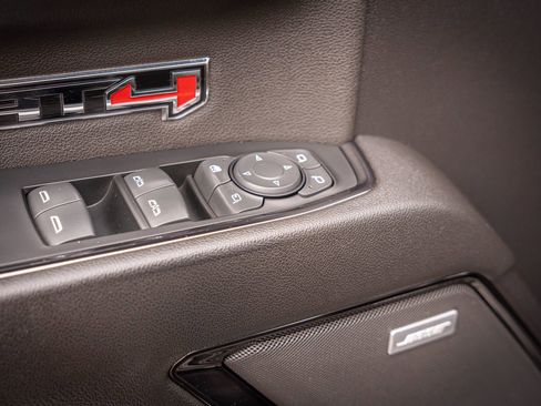 Used 2022 GMC Sierra 1500 AT4 w/ AT4 Premium Package AWD/4WD image 17
