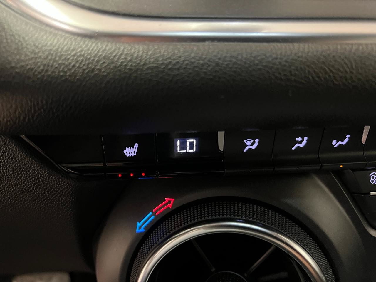 Used 2026 Chevrolet Blazer LT FWD image 38