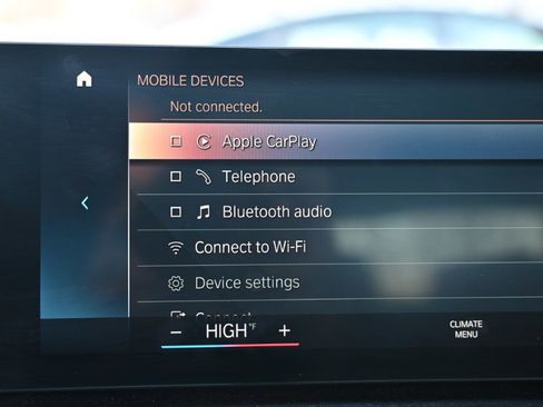 Used 2024 BMW 330i xDrive Sedan w/ Premium Package image 28