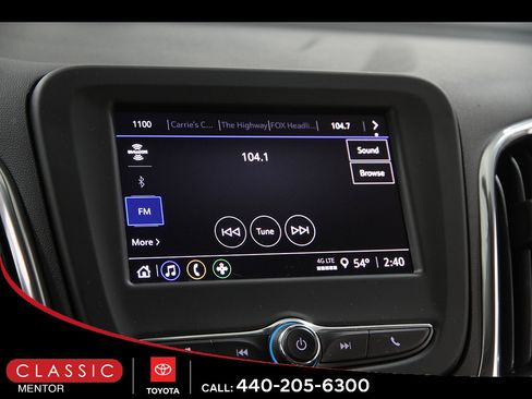 Used 2024 Chevrolet Equinox LT FWD image 11