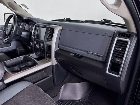 Used 2017 RAM 1500 Big Horn AWD/4WD image 32