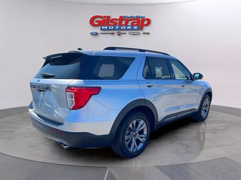 Used 2023 Ford Explorer XLT w/ Equipment Group 202A AWD/4WD image 5