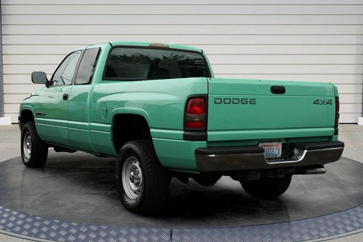 Used 1997 Dodge Ram 1500 Truck 4x4 Club Cab image 5