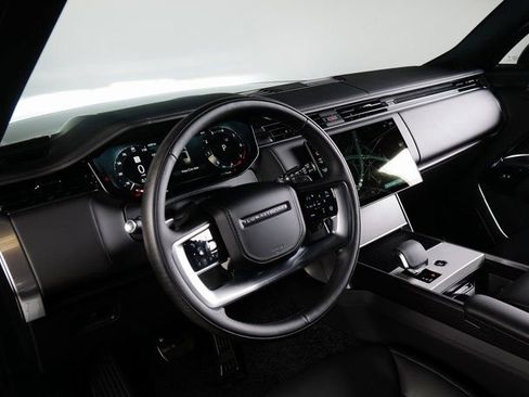 New 2026 Land Rover Range Rover SE image 17