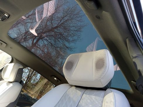 New 2025 Cadillac Escalade IQ Sport 1 w/ LPO, ONYX Package image 12