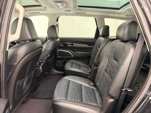 Used 2022 Kia Telluride SX image 19