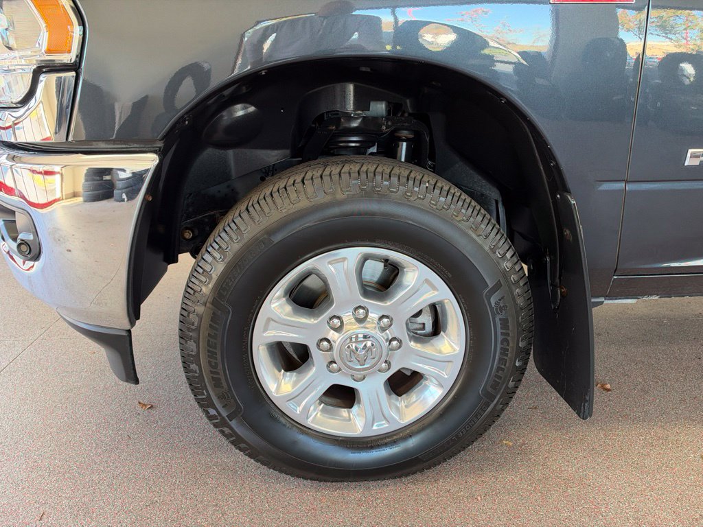 Used 2019 RAM 3500 Big Horn AWD/4WD image 4