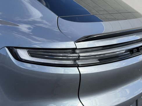 New 2026 Porsche Cayenne GTS image 13