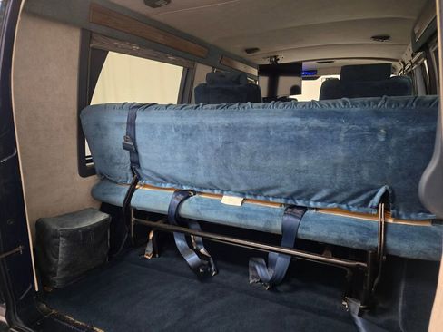 Used 1991 Dodge B2500 image 63