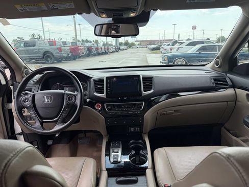 Used 2016 Honda Pilot Elite image 27