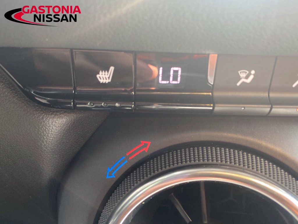 Used 2025 Chevrolet Blazer LT AWD/4WD image 32