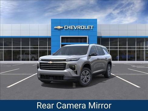 New 2027 Chevrolet Traverse LT FWD image 9
