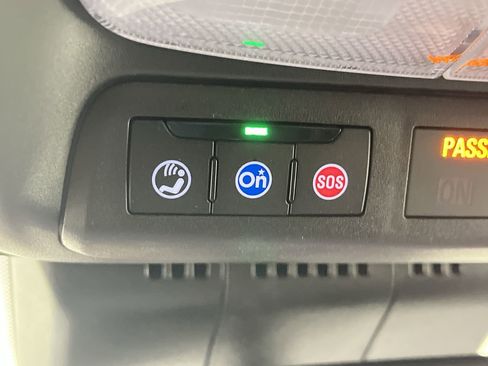 Certified 2024 Chevrolet Colorado Z71 w/ Z71 Convenience Package 2 image 29