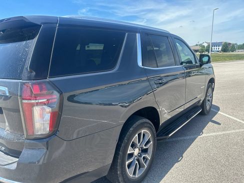 Used 2022 Chevrolet Tahoe LT w/ Luxury Package AWD/4WD image 6