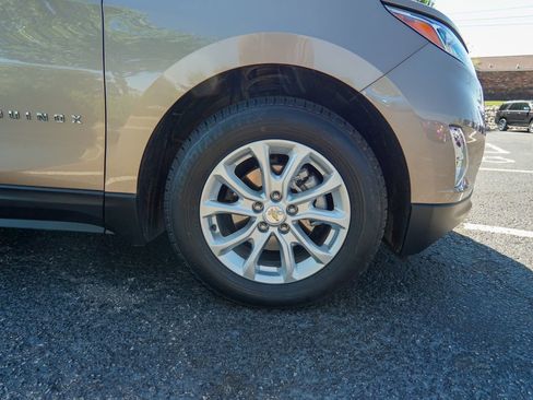 Used 2018 Chevrolet Equinox LT FWD image 11