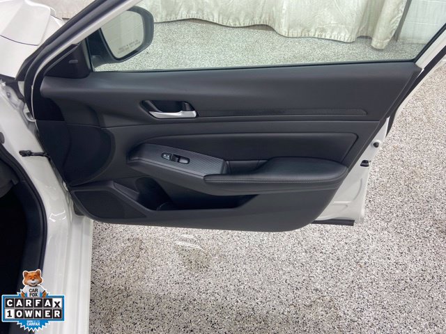 Used 2025 Nissan Altima 2.5 SV FWD image 19
