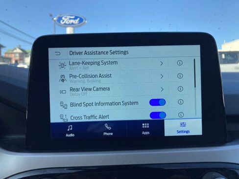 Certified 2022 Ford Escape SE image 17