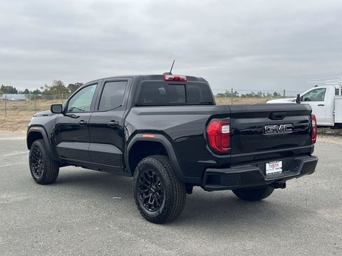 New 2026 GMC Canyon Elevation w/ LPO, Black Badging Package RWD image 5