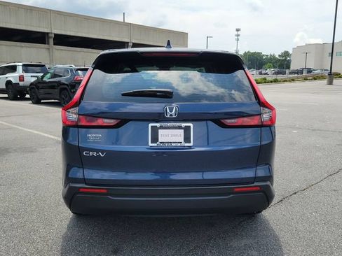 Certified 2023 Honda CR-V LX image 5