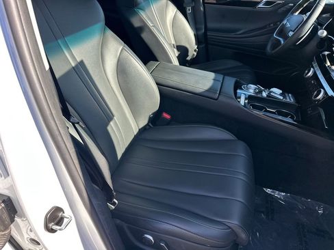 Used 2024 Genesis G80 2.5T image 13