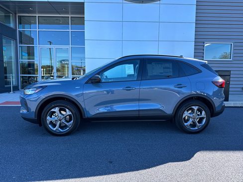 New 2026 Ford Escape ST-Line w/ Cold Weather Package image 11