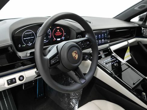 New 2026 Porsche Panamera 4 AWD/4WD image 4
